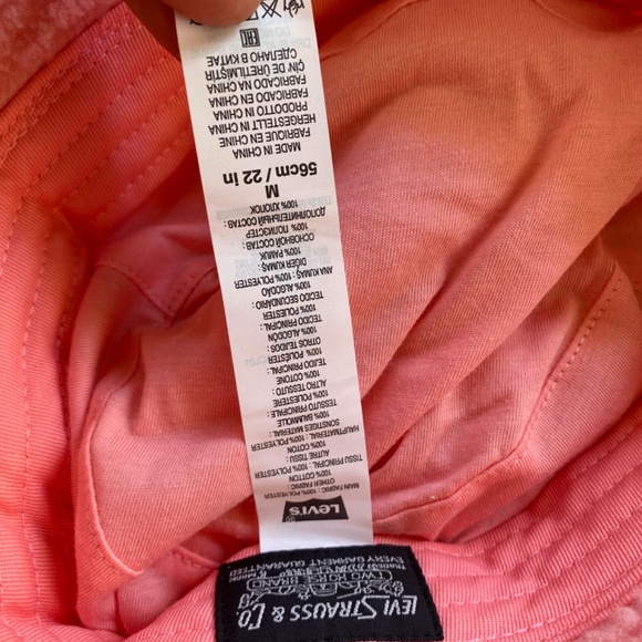 LEVI’S fleece bucket hat/New with tags/M - Picture 3 of 3